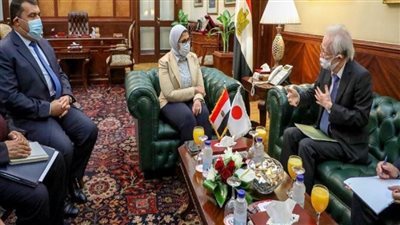 بالصور | وزيرة الصحة تستقبل السفير الياباني لدى مصر لتعزيز سبل التعاون 