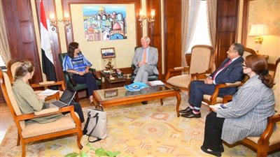 بالصور | نبيلة مكرم تستقبل السفير الهولندي بالقاهرة لبحث التعاون في ملف مكافحة الهجرة غير الشرعية