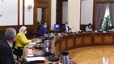 وزيرة الصحة: توزيع الوجبات المدرسية على الطلاب باستخدام الكارت الذكى