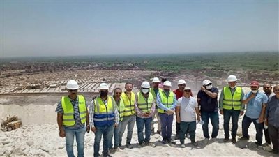بالصور | مسئولو الإسكان يتفقدون مشروعات مدينتي ناصر وأسيوط الجديدتين