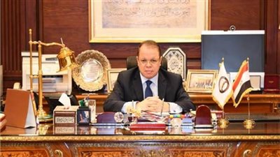 النائب العام يحيل المتهم باستغلال زوجته وأبنائه في التسول إلى الجنايات 