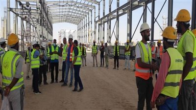 بالصور | استكمال حصر وتسجيل العمالة غير المنتظمة بالعوينات بالوادي الجديد