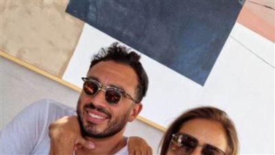 أول ظهور لـ نيللى كريم وزوجها هشام عاشور بإطلالة بسيطة بعد عقد قرانهما