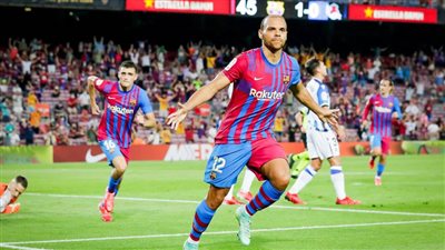 برشلونة يقسو على سوسيداد برباعية في الليجا 