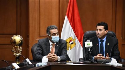 وزير الرياضة يكرم منتخبي مصر للناشئين والناشئات في كرة السلة