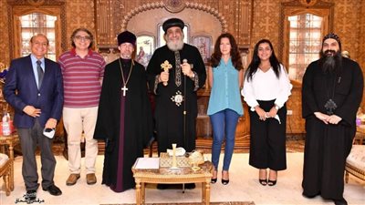 البابا تواضروس يستقبل وفد الأساقفة للتبادل الرهباني مع روسيا وكاهن الجالية