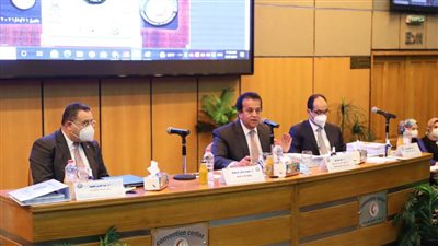 وزير التعليم العالي يرأس اجتماع المجلس الأعلى للجامعات بجامعة الإسكندرية