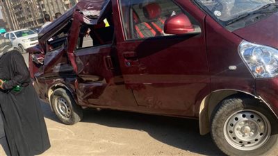 شاهد بالصور ..إصابة 3 أشخاص في انقلاب سيارة أعلى دائري المرج