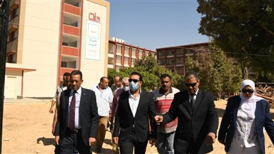محافظ قنا يكلف نائبه بتفقد أعمال إنشاء وتوسعة عدد من المدارس ضمن حياة كريمة بدشنا  