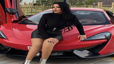 شاهد.. إطلالة مثيرة لـ«سمية الخشاب» 