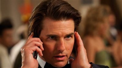 بنفس طريقة أفلامه.. توم كروز يتعرض لسرقه حقائبه خلال تصوير مهمة مستحيلة 