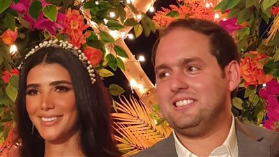 بالصور| د. سامى عبد العزيز والنائبة صبورة السيد يوجهان الشكر لنجوم المجتمع على حضورهم حفل خطوبة نجلتهما 