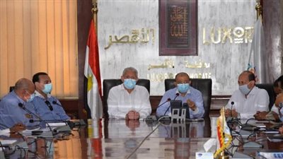 بالصور | وزير التنمية المحلية يتابع معدلات تنفيذ مشروعات تطوير الريف بالأقصر