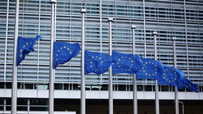 الاتحاد الأوروبي يرفع 6 دول من قائمة السفر الآمن