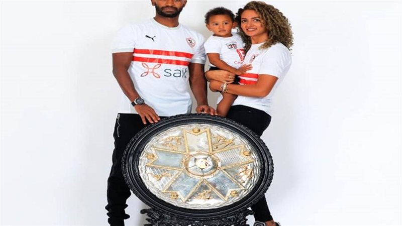 شيكابالا وزوجته ونجله