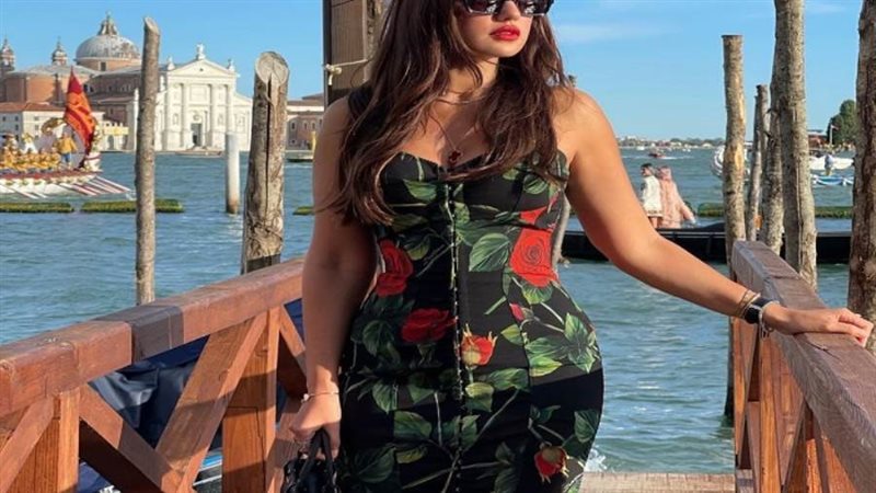 الفنانة درة