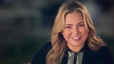  الرئيس الفلسطيني يمنح صابرين وسام الثقافة لدعمها القضايا الوطنية 