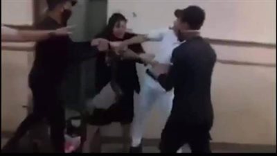 تأجيل استئناف النيابة العامة على براءة سيدة اعتدت على ضابط في المحكمة