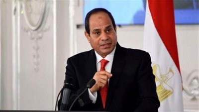 الرئيس السيسي يتفقد ميناء الإسكندرية البحري والمحطة اللوجستية والأرصفة البحرية