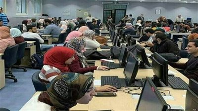 التعليم العالي: دليل إرشادي لمساعدة طلاب المرحلتين الأولى والثانية في تقليل الاغتراب