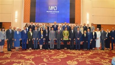 وزيرة الهجرة تلتقي بالضباط المرشحين للعمل بالتمثيل الدبلوماسي العسكري