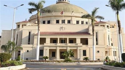 في هذا الموعد.. بدء الكشف الطبي للطلاب الجدد بكليات جامعة القاهرة | إنفوجراف