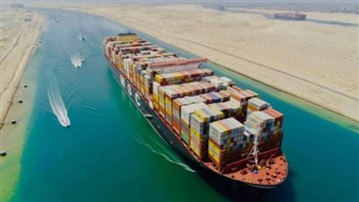 رئيس قناة السويس: أعداد السفن فى تزايد ونتوقع الوصول لإيرادات 6 مليارات دولار