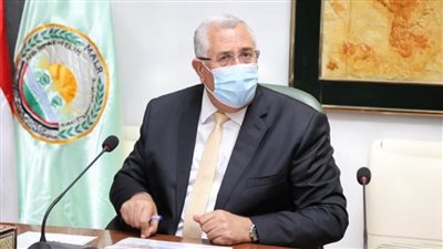 بالصور | وزير الزراعة يترأس اجتماع مجلس أمناء محطة الزهراء للخيول العربية الأصيلة