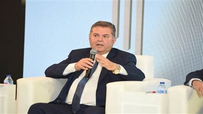 قطاع الأعمال: إعادة تشكيل مجلسي إدارة الشركتين القابضتين للتشييد والصناعات الكيماوية