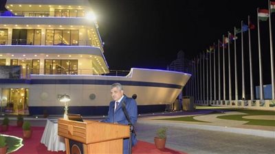 بالصور | أسامة ربيع يشهد احتفالية هيئة قناة السويس بعيد المرشد.. ويكرم مجموعة من كبار المرشدين