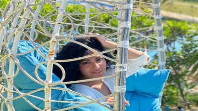 ميرهان حسين تشارك متابعيها أحدث جلسة تصوير (صور)