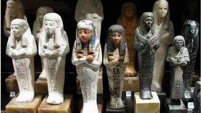 ضبط ٦٢ قطعة أثرية رومانية داخل سيارة ببورسعيد