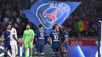 باريس سان جيرمان يخطف فوزًا ثمينًا من أنياب ليون بالدوري الفرنسي