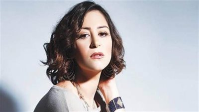 شاهد.. كيف احتفلت منة شلبى بترشيحها لجائزة 