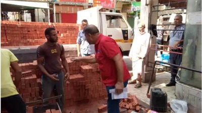 إحباط محاولة بناء مخالف واتخاذ الإجراءات القانونية ضد المخالفين بحي العرب ببورسعيد