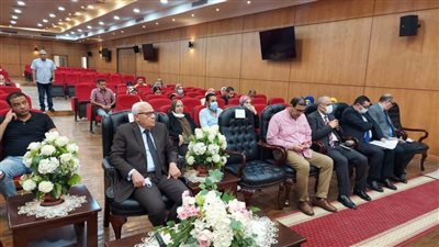 محافظ بورسعيد يستعرض آخر تطورات العمل في تطبيق المنظومة الرقمية لحصر أصول وممتلكات الدولة