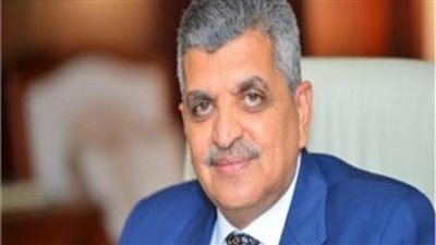 الفريق أسامة ربيع: عبور ٨٧ سفينة قناة السويس 