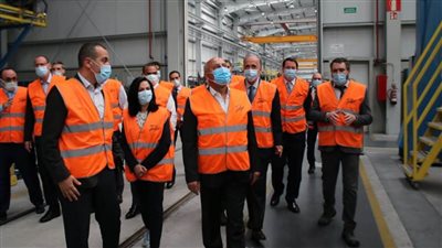 وزير النقل يتفقد مراحل تصنيع 6 قطارات تالجو متعاقد عليها لصالح هيئة السكك الحديدية بمصانع الشركة بشمال إسبانيا 
