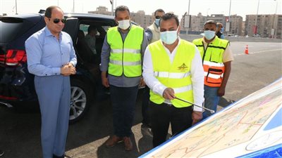 الرئيس يتفقد عددا من المحاور بالقاهرة الكبرى ويناقش تفاصيل الخطوات الانشائية وتوقيتات التنفيذ 