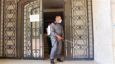 تعقيم وتطهير مقر النقابة العامة للمحامين بشارع رمسيس