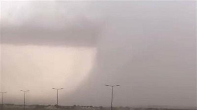 الإعصار شاهين يصل عُمان.. وهذا تأثيره على الإمارات والسعودية 