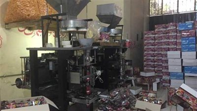 احذر الشيبسي المضروب.. ضبط 10 آلاف كيس منتهي الصلاحية بالمنوفية