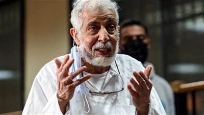دفاع محمود عزت: موكلي بريء ولا علاقة له بالإرهاب