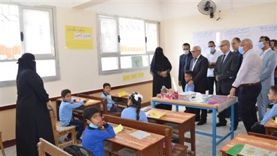 في ثالث أيام العام الدراسي الجديد محافظ بورسعيد يشهد انتظام العملية التعليمية غرب بورسعيد