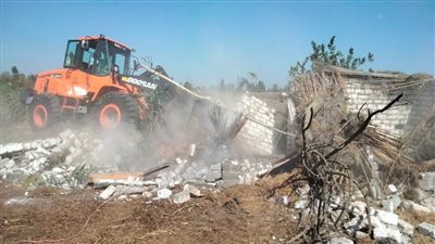 إزالة 28 حالة تعدٍ على أملاك الري بـ قنا