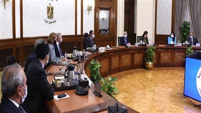 بالصور | رئيس الوزراء: نسعى لإنشاء محطة تحلية كبيرة في منطقة قناة السويس (تفاصيل)