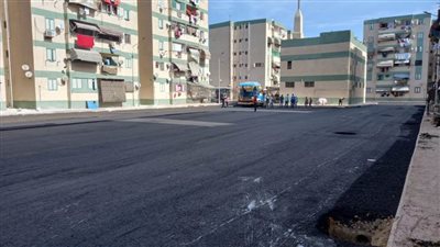استمرار أعمال رصف منطقة فاطمة الزهراء ببورسعيد
