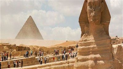 زاهي حواس يكشف مفاجأة عن الباب السري في الهرم.. وموعد افتتاح المتحف الكبير (فيديو)