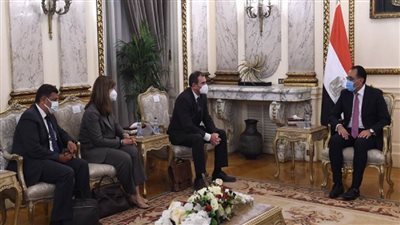 مدبولي يلتقي نائب رئيس البنك الأوروبي لإعادة الإعمار والتنمية (صور)