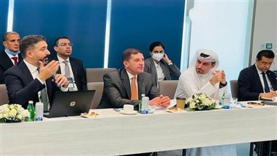 رئيس هيئة الاستثمار يشارك في فعاليات مؤتمر الاستثمار الدولي بدبي (صور)